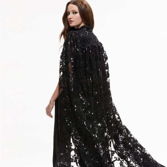 Alice & Olivia AURELIA LACE EMBELLISHED CAPE - Brand New with Tags - Picture 1 of 3